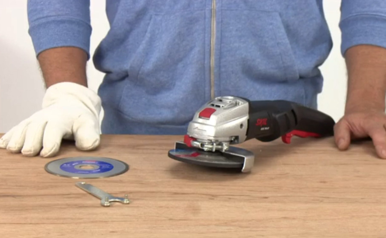 How to change blade on angle grinder