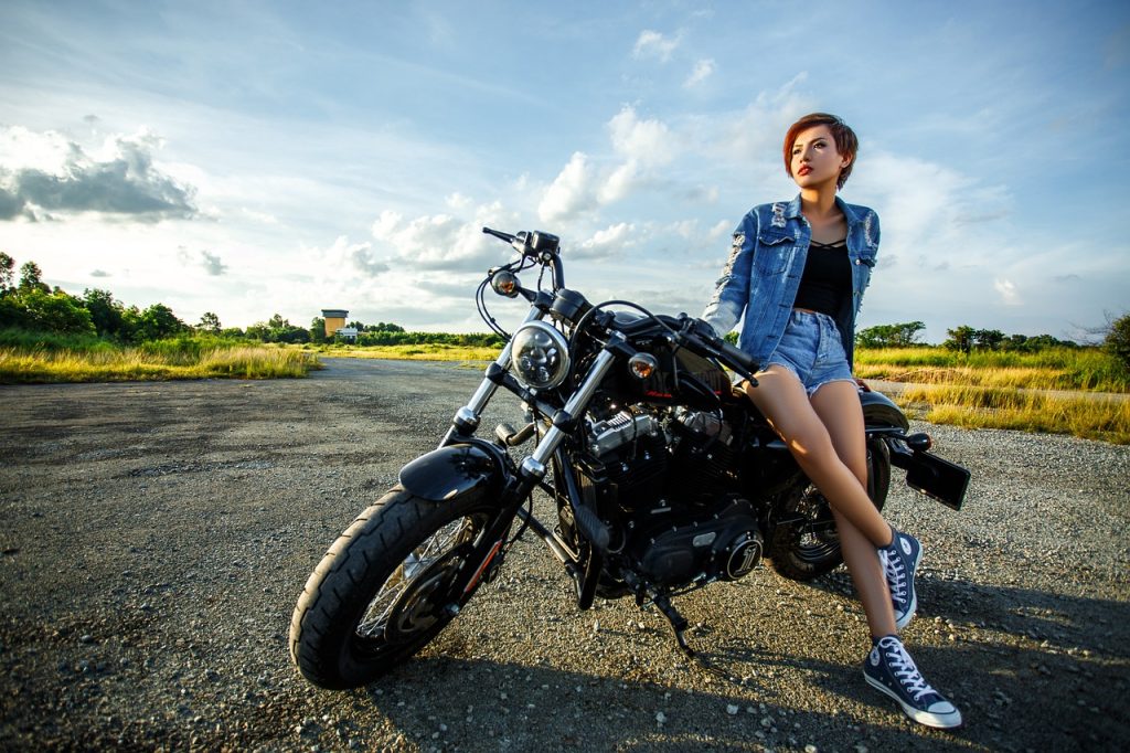 girl, motorbike, fashion-6398258.jpg